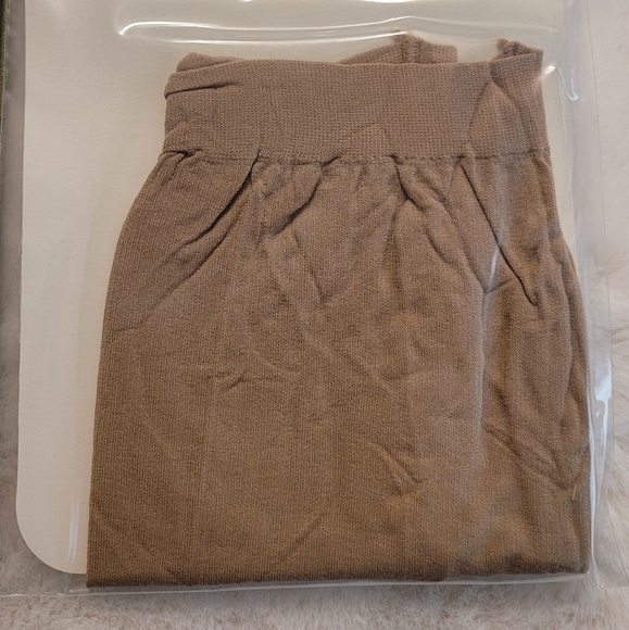 Legacy Legwear Legacy Shapewear Body Shaper Longline Brief Sz B Nude New - Picture 7 of 10
